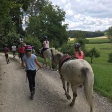 kinderprogramm-reitprogramm-ferien-mayer_013.jpg